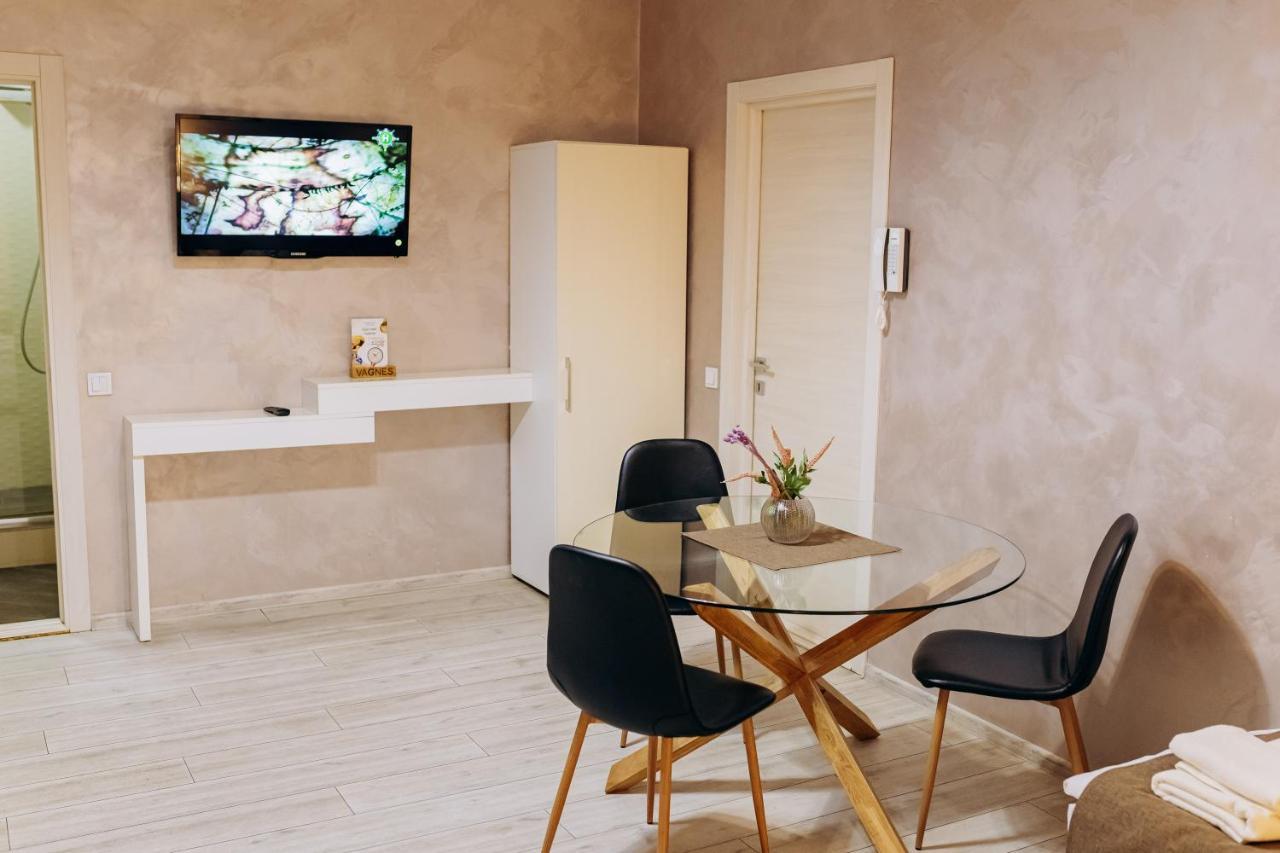 Hotel Грк Вагнес Strizhavka Esterno foto